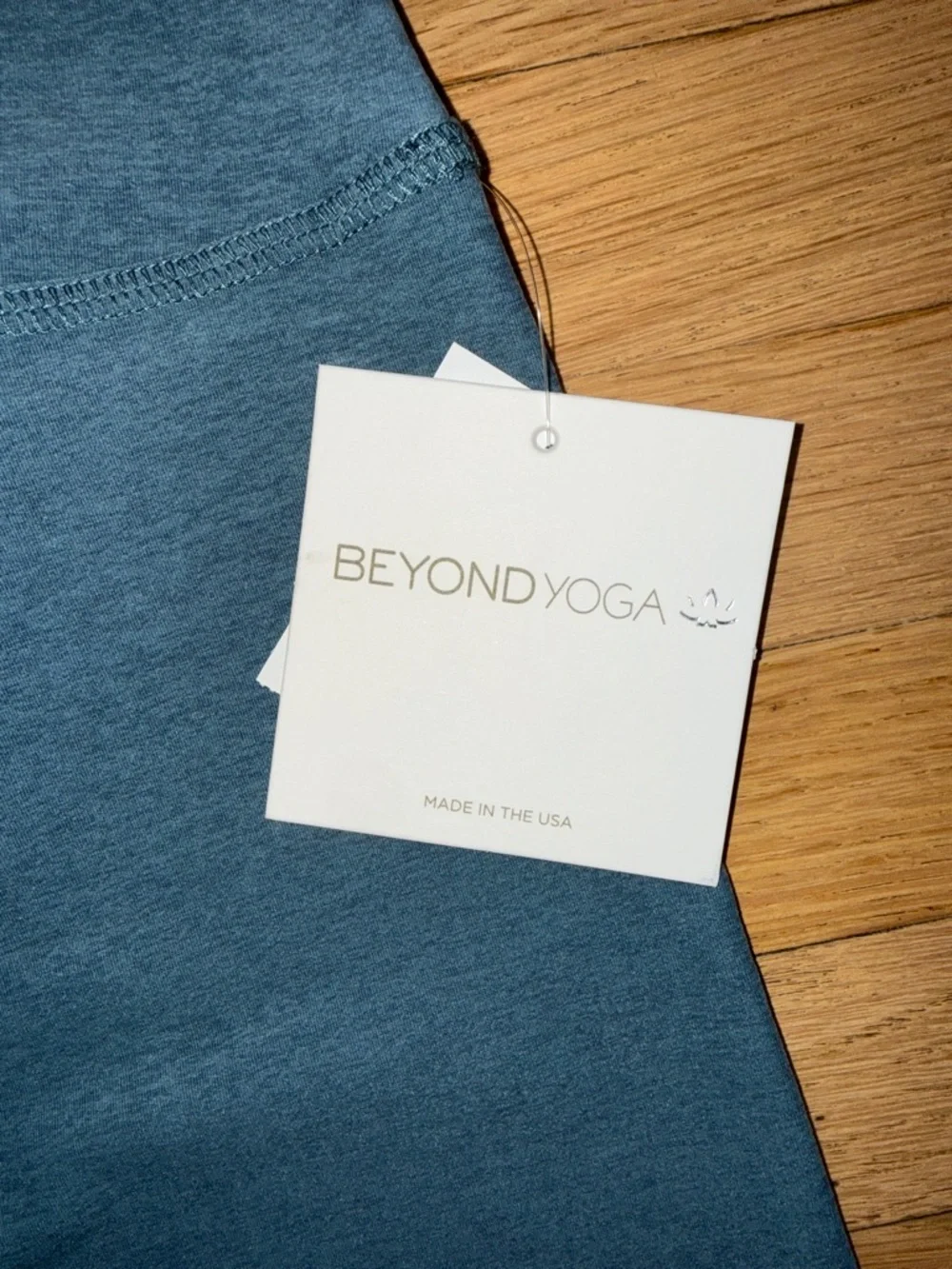 Beyond Yoga Women's High-Rise Slate Blue Leggings - Picture 3 of 5